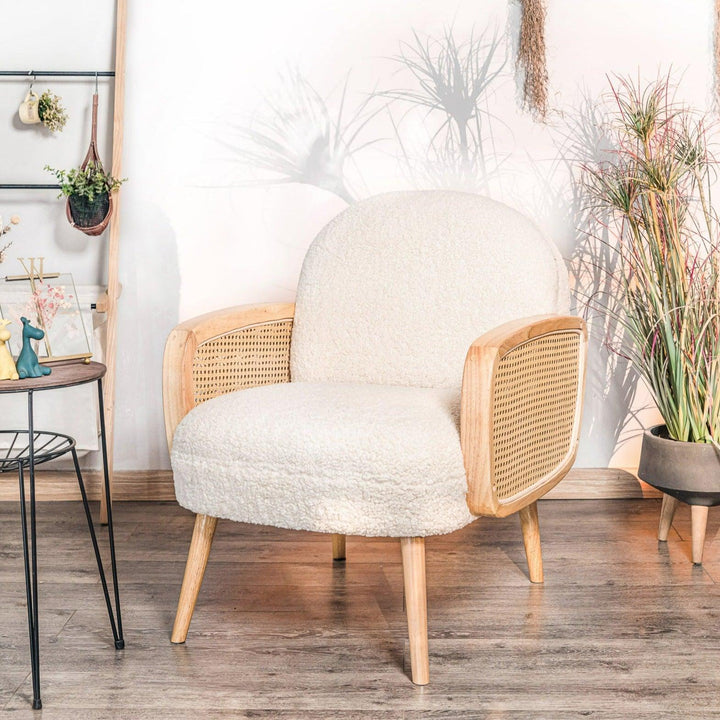 Fauteuil de salon en bois massif et cannage blanc