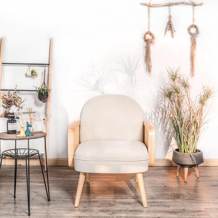 Fauteuil de salon en bois massif et cannage beige