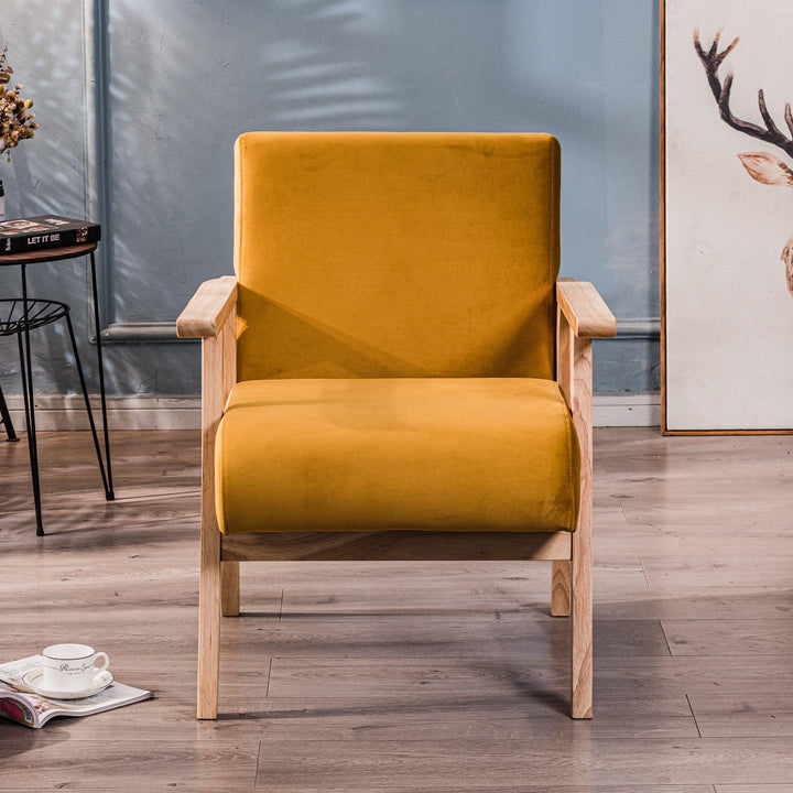 Fauteuil de salon en bois massif et velours jaune moutarde