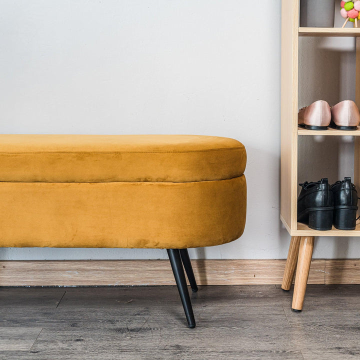 Banc en métal et velours jaune moutarde