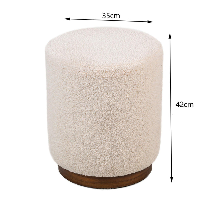 Pouf en bouclettes blanches et base en bois